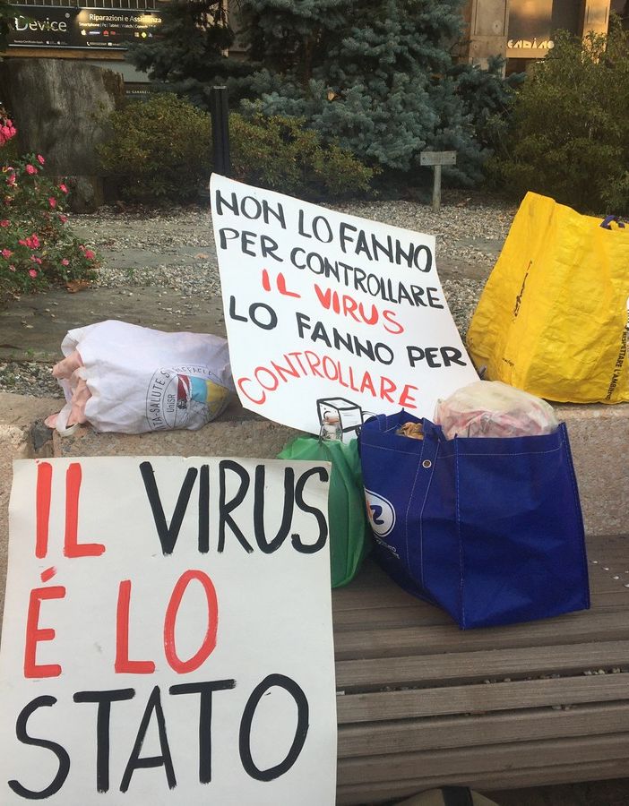 Microfono aperto e corteo: a Busto i No Green pass non mollano