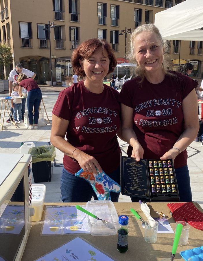 La “Notte dei ricercatori” in piazza Santa Maria. La “magia” della scienza attira e stupisce bambini e adulti