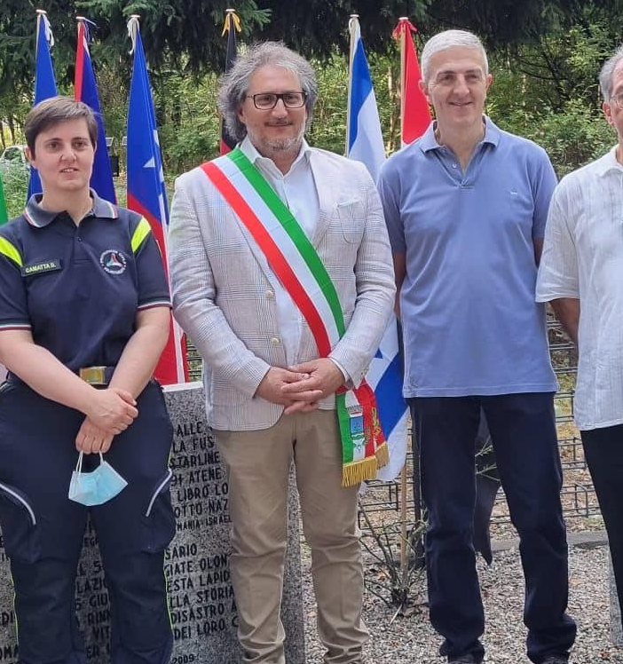 La cerimonia di Olgiate - dalla foto del profilo del sindaco Montano