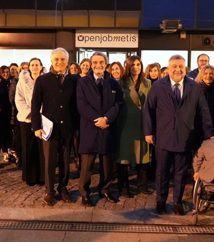 VIDEO. Fontana a Gallarate dove si &quot;producono&quot; lavoro e formazione: «Tema importante oggi, complimenti Openjobmetis»