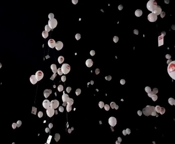 FOTO E VIDEO. Centinaia di palloncini colorano il cielo olgiatese