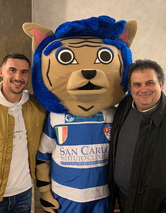 Alessandro Piu ed Emanuele Gambertoglio con la mascotte