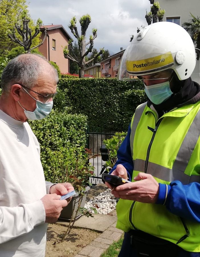 Lettere e pacchi in ritardo per l'emergenza Covid: «Ma adesso stiamo assumendo»