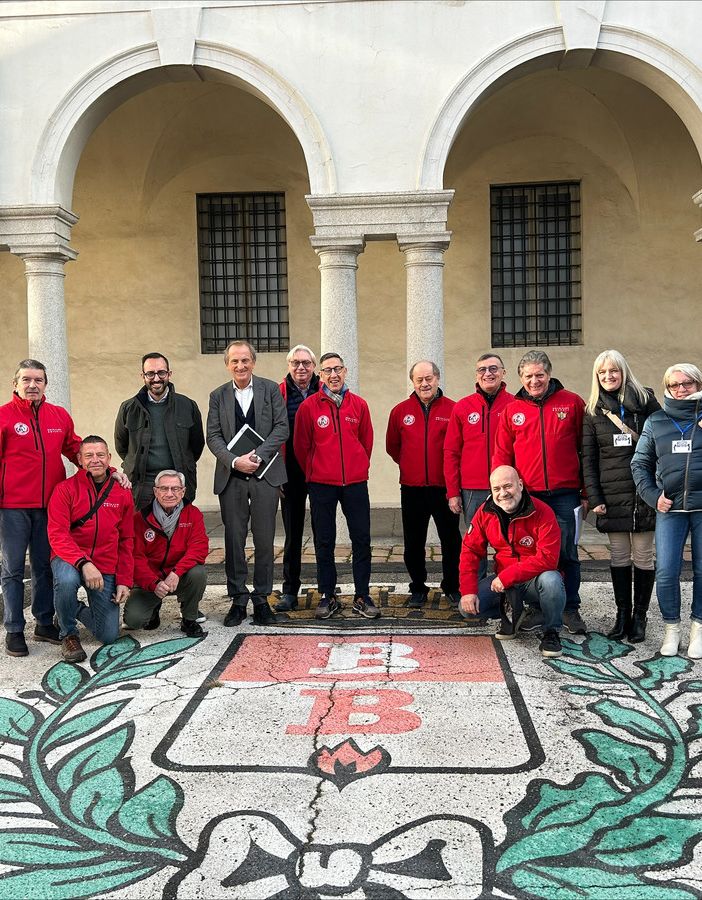 Il rombo che suona bene. Al Museo del Tessile un weekend di moto e solidarietà
