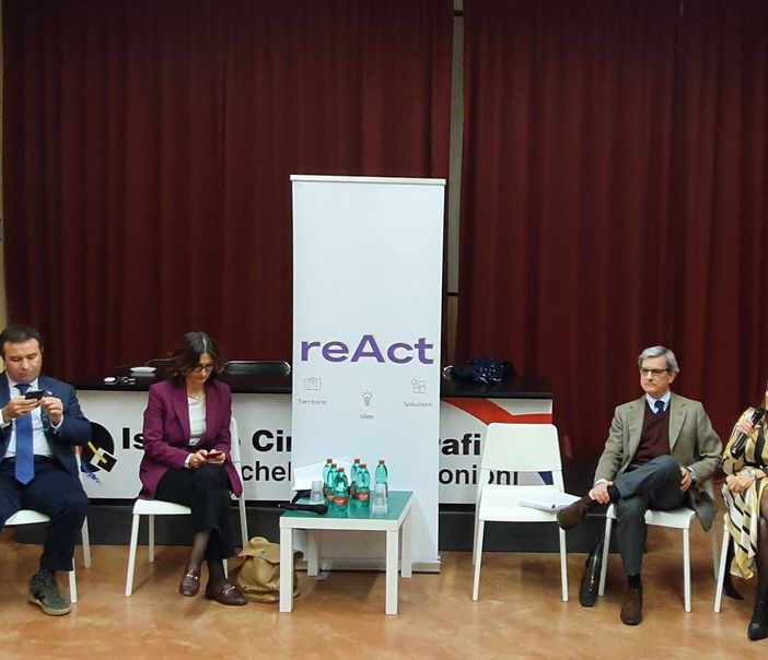Il debutto dell’associazione reAct. Subito un confronto tra politica e impresa