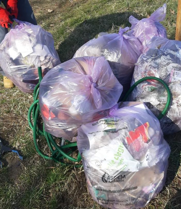 Gli olgiatesi si ripuliscono via Ombrone