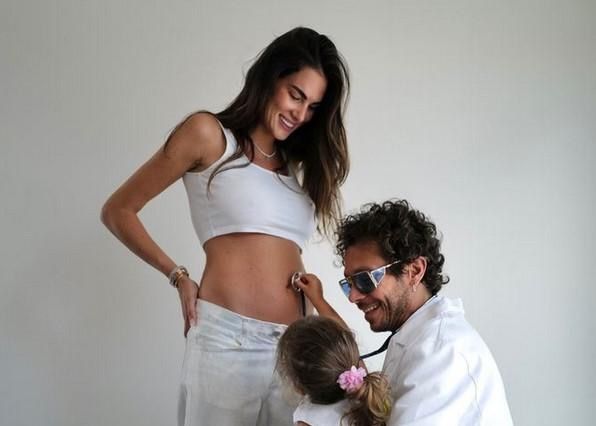 La gioia di papà Valentino Rossi: «È una femmina, Dottore!»