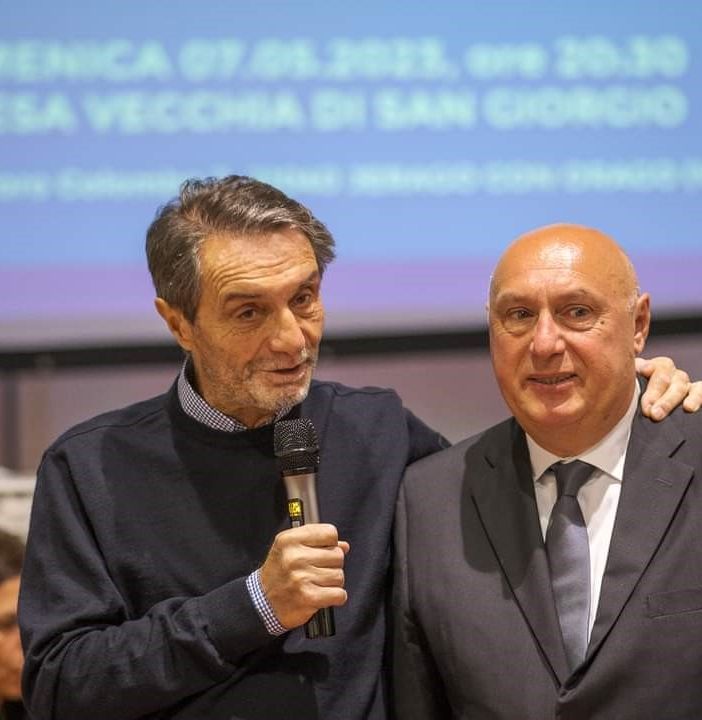 Salvatore Marino, a destra, con il governatore Attilio Fontana