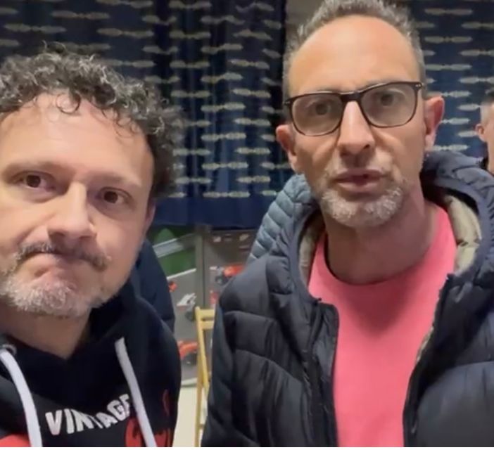 VIDEO. La delusione Ferrari? Si combatte con un sorriso