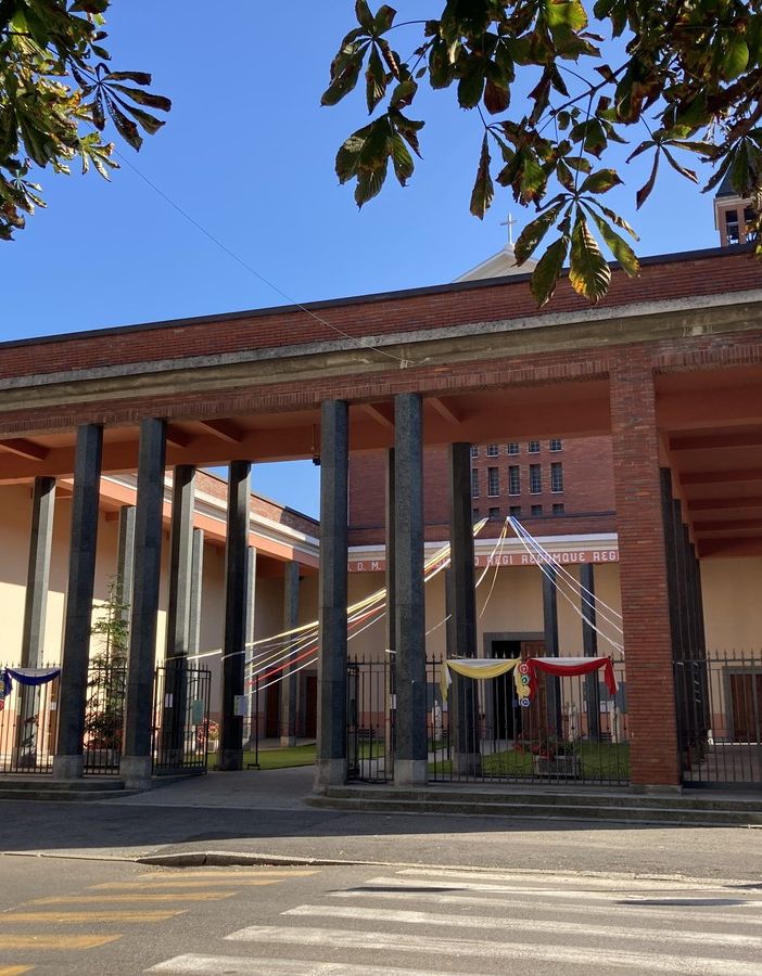 La chiesa di Sant'Edoardo vestita a festa