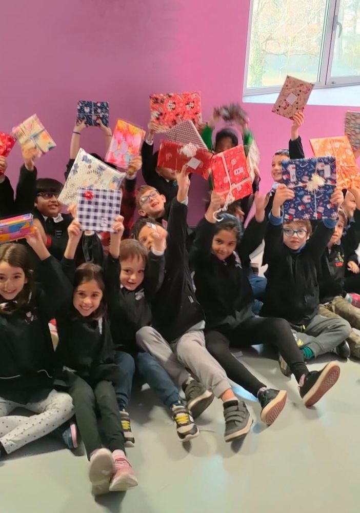 A Natale i bambini castellanzesi si sono regalati un libro