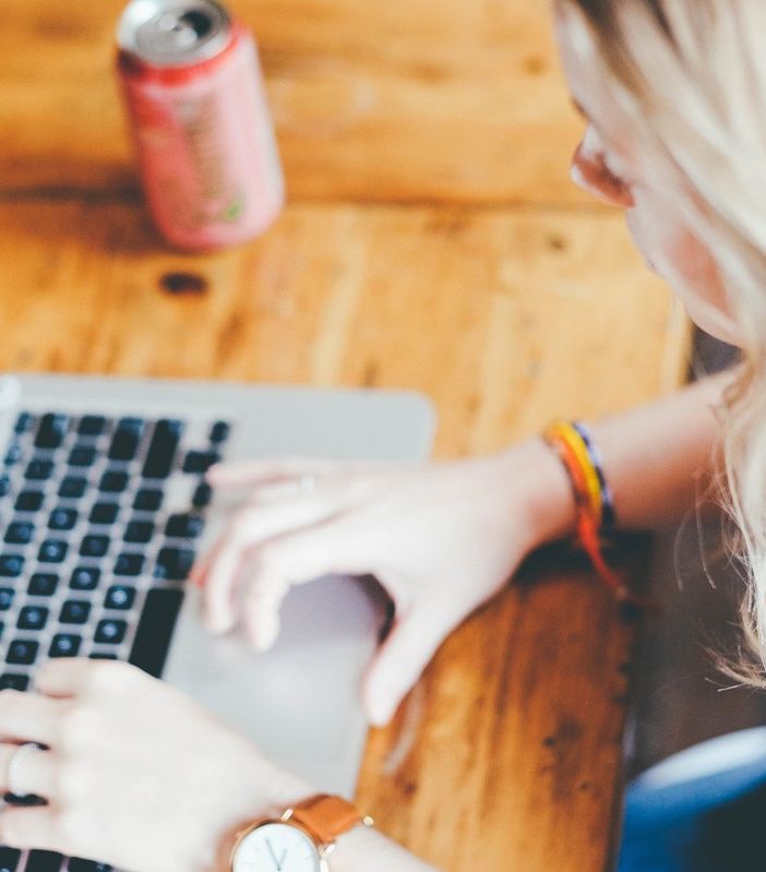 Una nuova vita per i computer: «Poi li doniamo a chi ne ha bisogno»