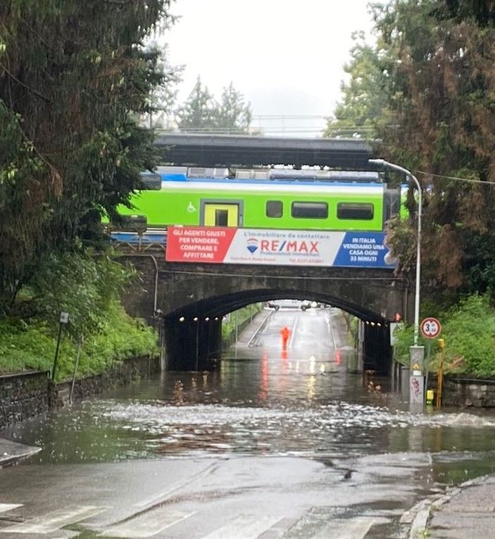 FOTO E VIDEO. Ancora un acquazzone su Busto, sottopassi di nuovo allagati