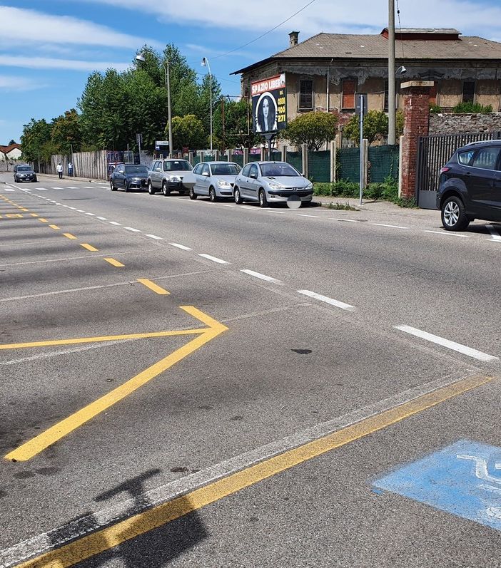 La nuova segnaletica orizzontale alla stazione Nord che identifica il terminal bus
