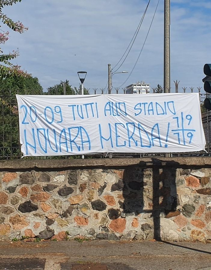 FOTO. Pro Patria-Novara, a Busto rispuntano gli striscioni da derby