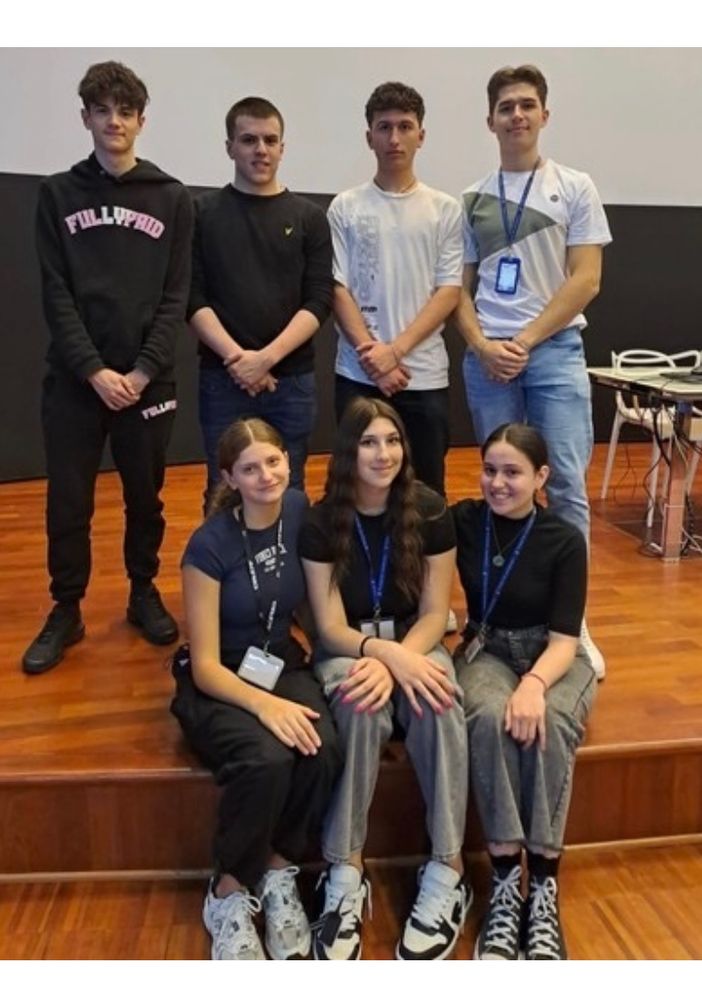Risultati eccellenti per le certificazioni di russo a sette studenti dell’Ite Tosi