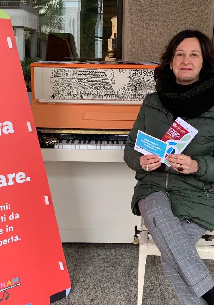 FOTO. “Suonami”: sei pianoforti sotto ai portici di Busto