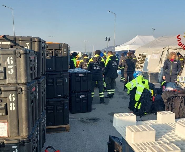 Soccorsi italiani in Turchia (foto per cortesia dei Vigili del fuoco)