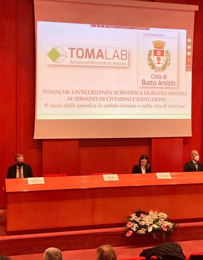 Il direttore scientifico di TOMAlab Francesca Romana Grati introduce il convegno