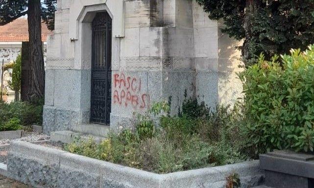 Tomba vandalizzata e ladro “colto in flagrante”. Cimiteri di Busto ancora nel mirino