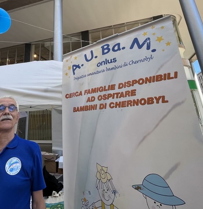 Antonio Tosi Pedèla durante un'edizione di Cuori in piazza