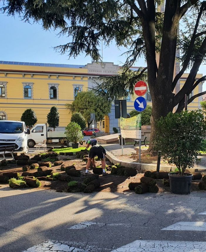 FOTO. Si smonta il “Ti&amp;Ti park”: piazza Trento e Trieste torna al suo assetto tradizionale