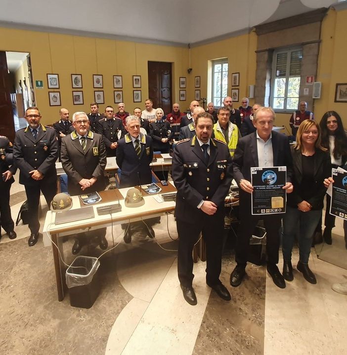 Truffe agli anziani, la Polizia locale va nei quartieri: «Un’iniziativa per i nostri nonni»