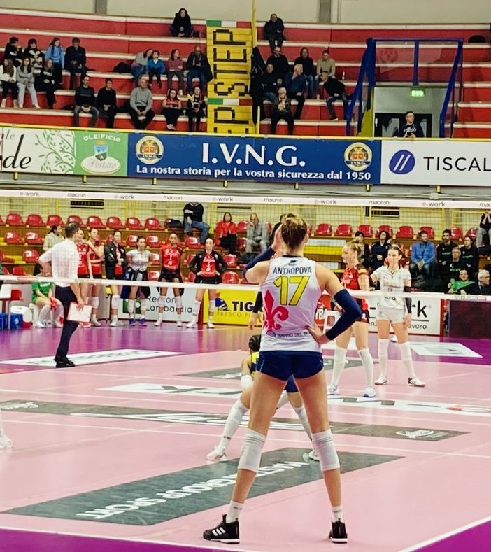 Brava Uyba, la strada è giusta. Ma Scandicci è più forte e vince (0-3)