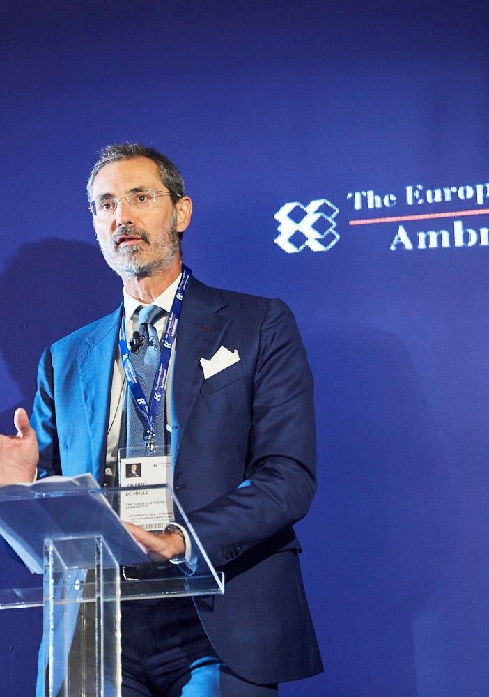 La speranza dal Forum Ambrosetti: «L’opportunità di crescita è enorme, non possiamo permetterci di perderla. Ciascuno di noi deve fare la propria parte»