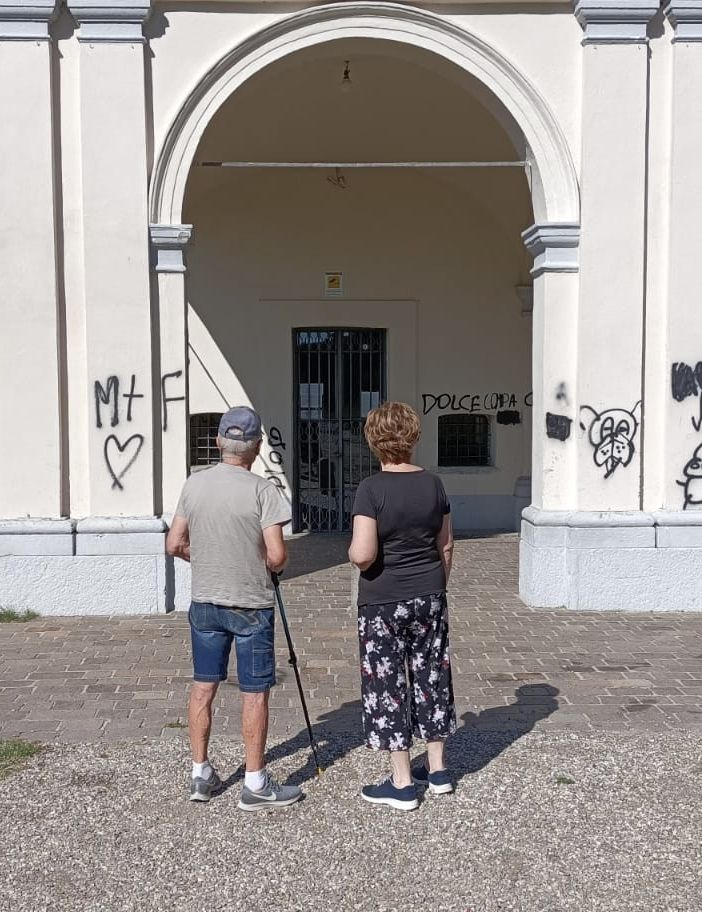 Il vandalismo ai danni della chiesa