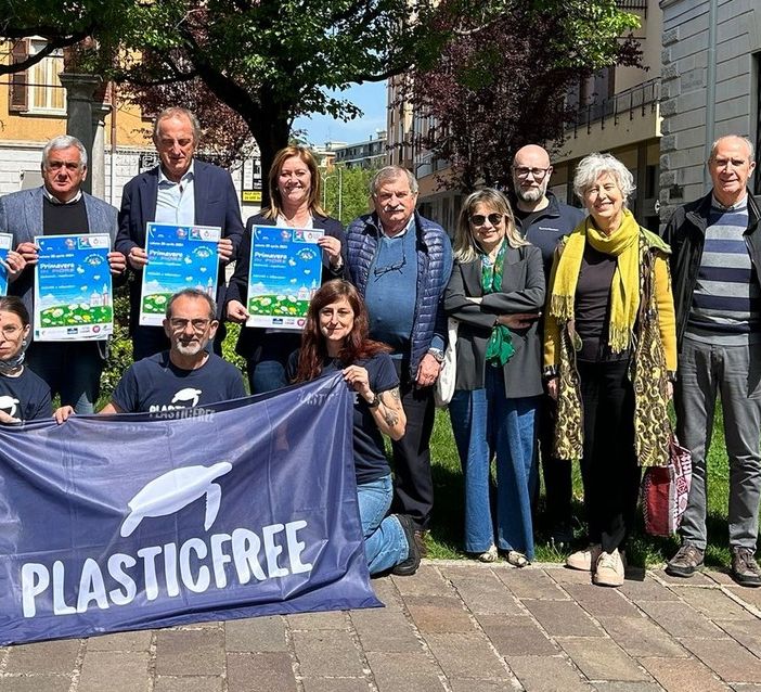 A Busto le associazioni scendono in campo per il verde. Antonelli: «Complimenti, servono questi buoni esempi»