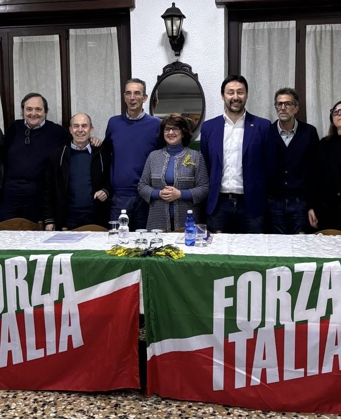VIDEO. Luca Vergani eletto nuovo segretario a Marnate. «Forza Italia ha accettato la candidatura con la mia sordità, un messaggio di speranza e coraggio»