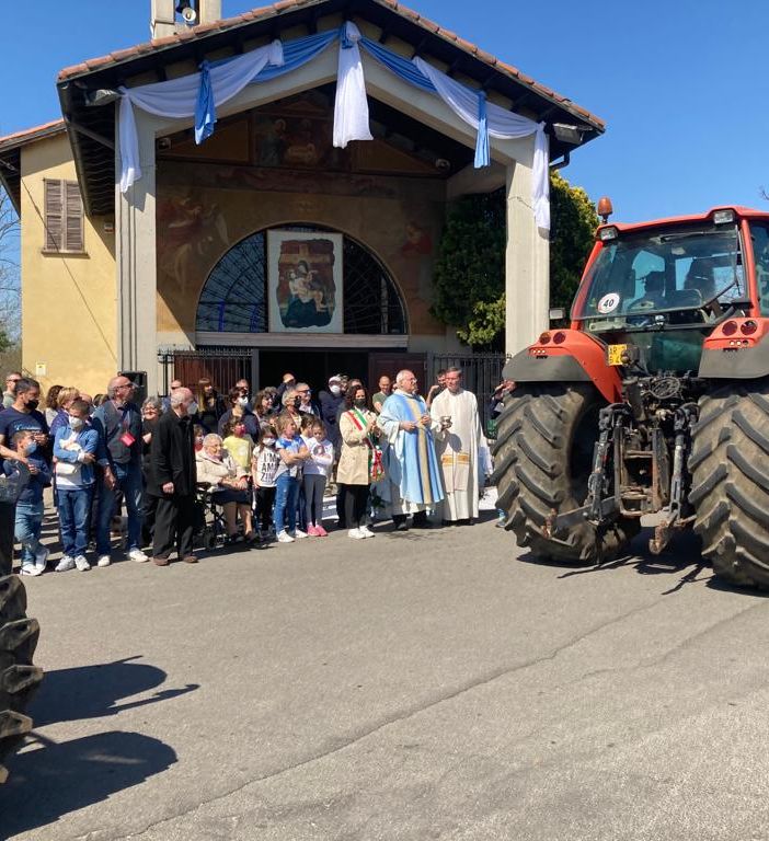 I trattori tengono duro, Busto vuole la sua Pasquetta