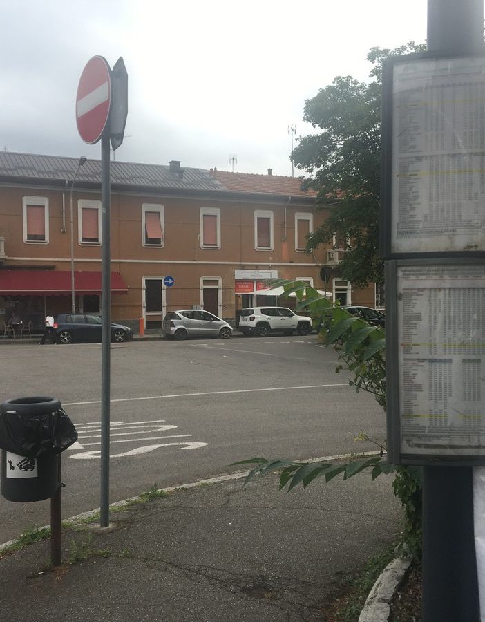 Piazzale Solaro vuoto ora attende un futuro