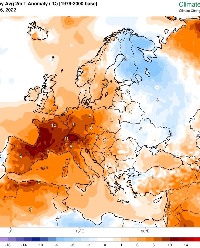 La cartina postata da Gianluca Bertoni in cui si nota l'anomalia dei 10 gradi in più rispetto alla media che durerà ancora per giorni