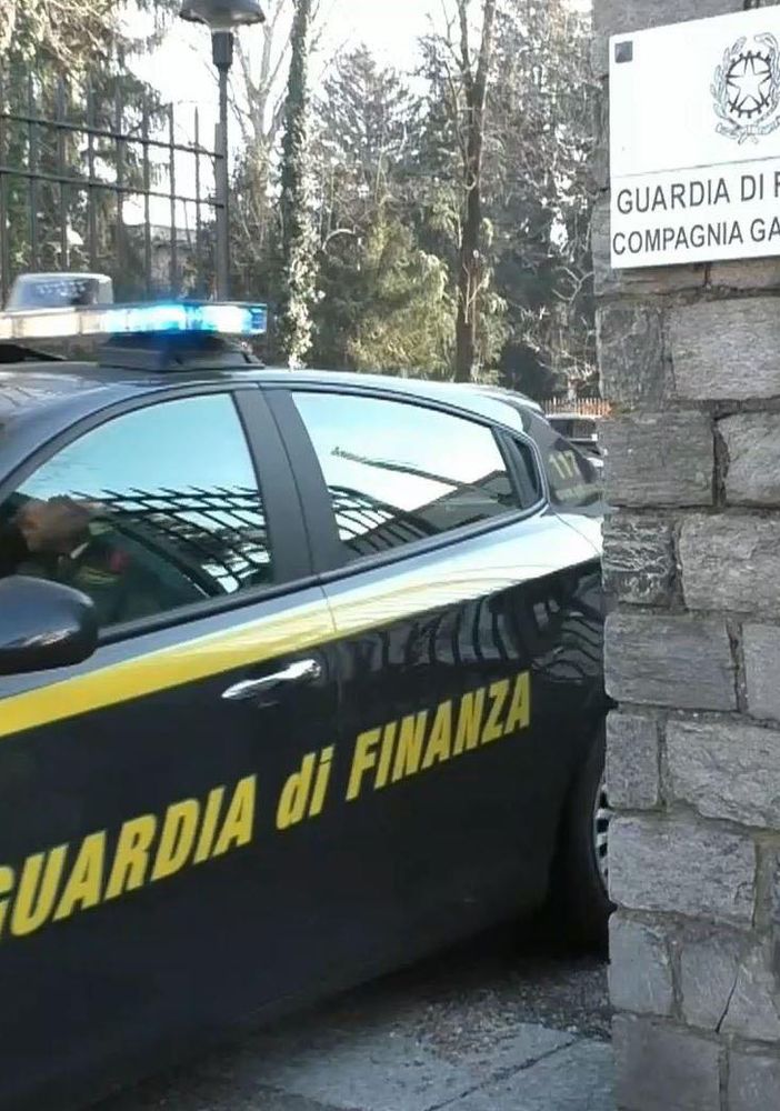Lasciava a piedi i vacanzieri, amministratore di tour operator online arrestato per bancarotta