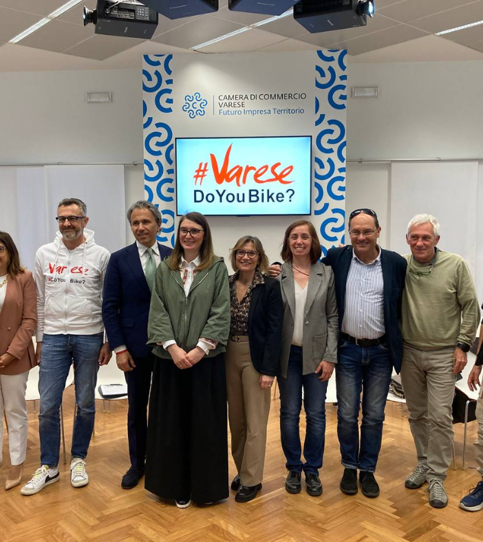 #Varesedoyoubike: itinerari segnalati come in Trentino e una provincia da scoprire in bici. «Vogliamo che i turisti qui mettano radici»