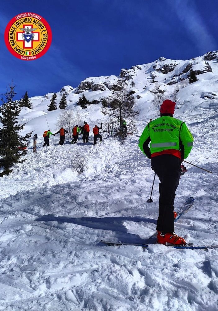 Rischio valanghe: anche gli uomini del Soccorso alpino di Varese ai Piani di Bobbio per un'esercitazione