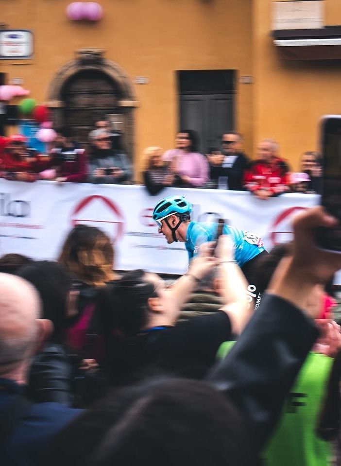 (foto dalla pagina Facebook di Eolo-Kometa Cycling Team)