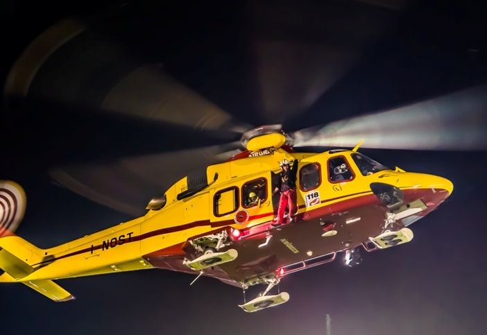 Esplode petardo a Malnate, ferito un uomo: 41enne trasportato con l'elisoccorso in ospedale
