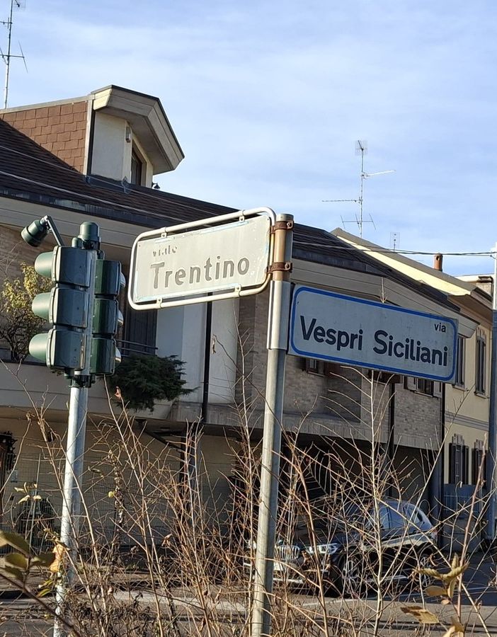 Picchi di cattivo odore, questa mattina, tra viale Trentino e via Vespri Siciliani