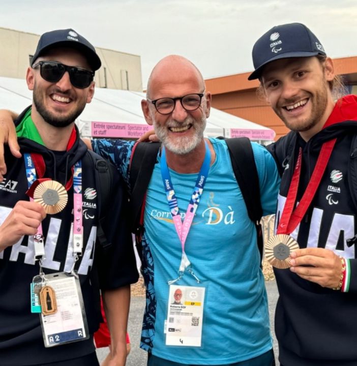 Roberto Bof, in mezzo a Lorenzo Bernard e Davide Plebani, medaglie di bronzo nell'inseguimento in tandem del ciclismo su pista