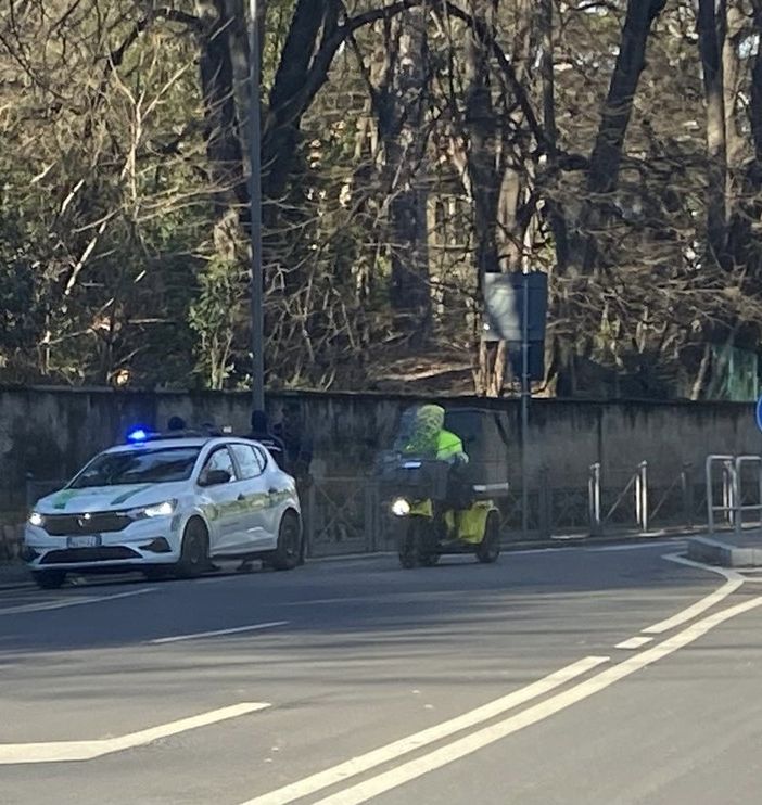 La polizia locale sul luogo dell'incidente