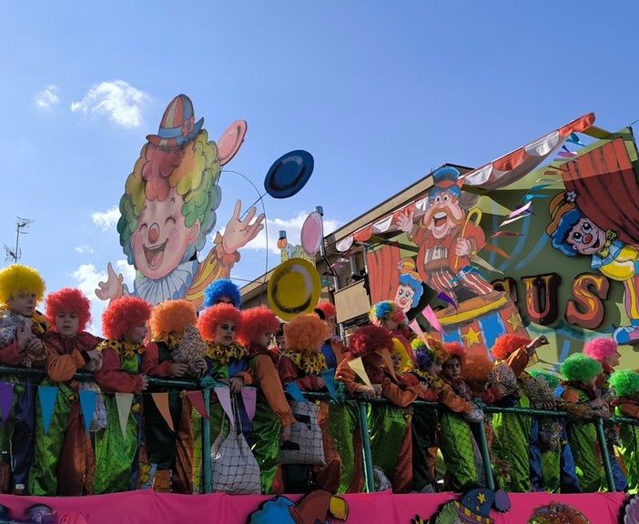 Boom del carnevale a Cassano Magnago: 19mila presenze e partecipazione alle stelle