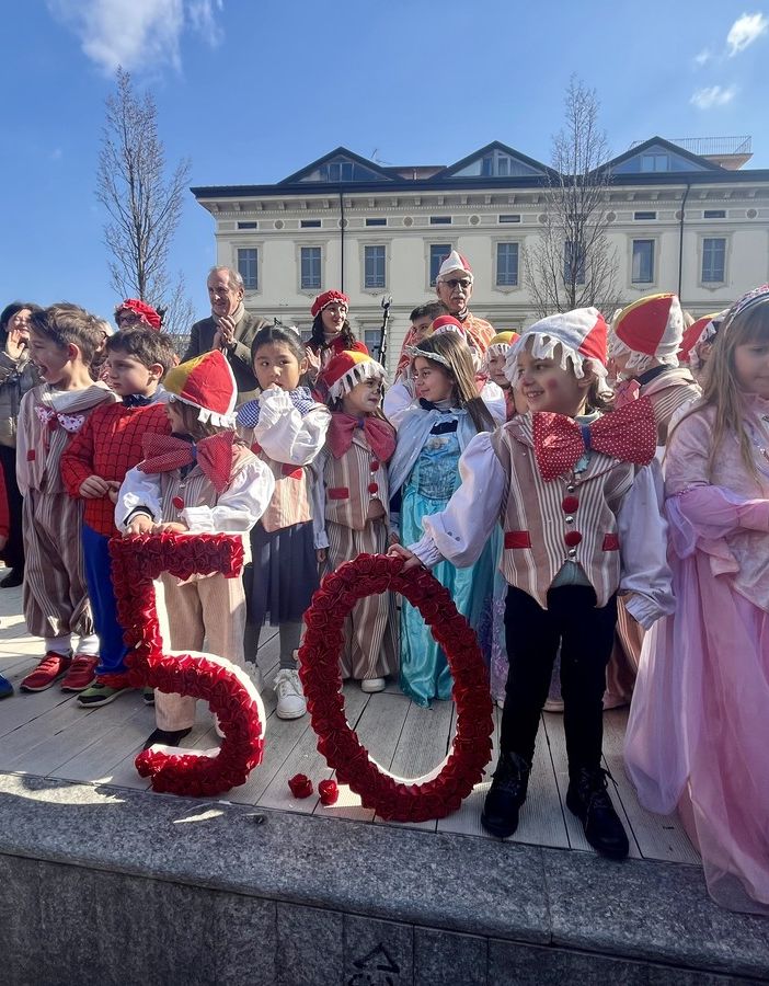 VIDEO. Carnevale, il grazie ai bambini: «Mi avete commosso e mi avete fatto sentire come Enrico Dell'Acqua»