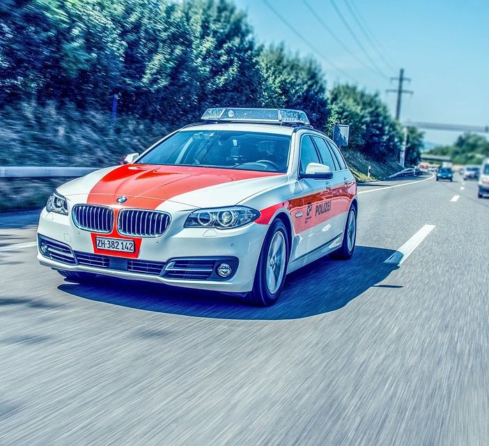 Canton Ticino, supera i limiti di 60 orari: denunciato come pirata della strada