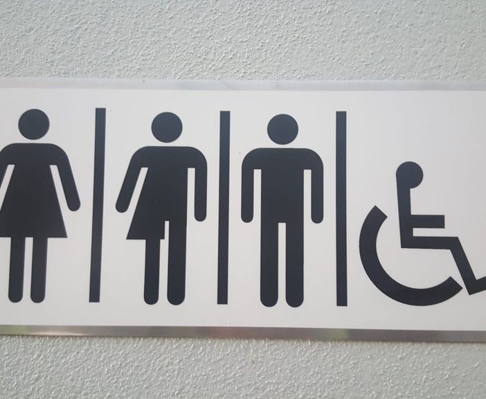 Dalle fabbriche (e non solo) parte la rivoluzione dei bagni gender neutral