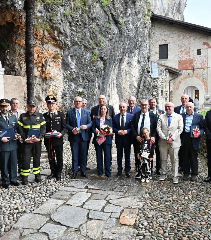 Riconoscimento al merito per Franco Novati: premiato alla cerimonia del 2 giugno all’Eremo di Santa Caterina
