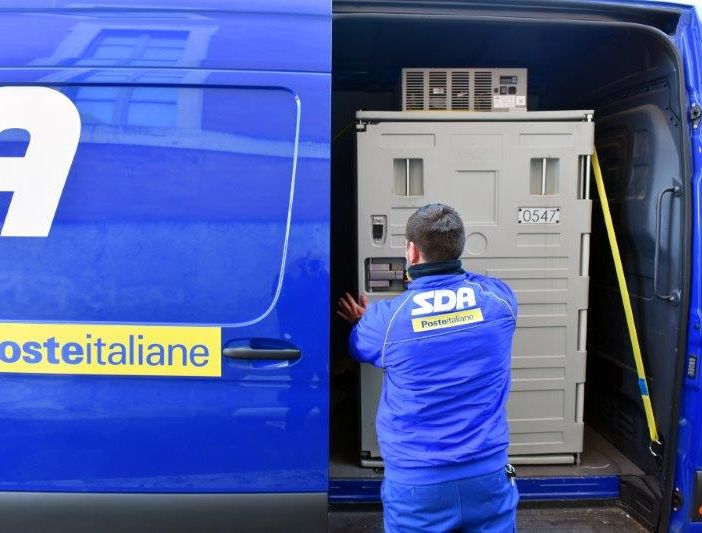 Altre 10 mila dosi di vaccino Moderna consegnate da Poste Italiane agli ospedali della provincia