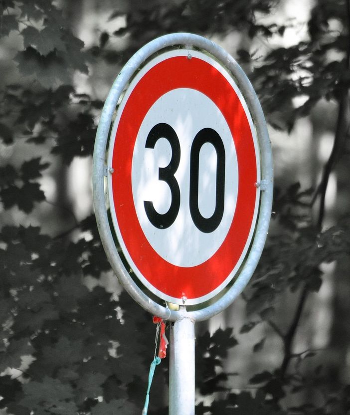 «Con velocità 30Km/h a Milano emissioni Co2 +1,5% e +2,7% Pm»